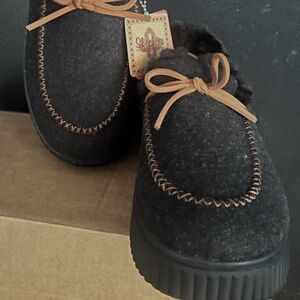 Sketchers Moccasin Cozy Lined, Black, New